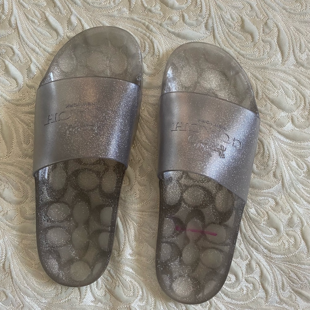 🟡 Coach Sandals Never used